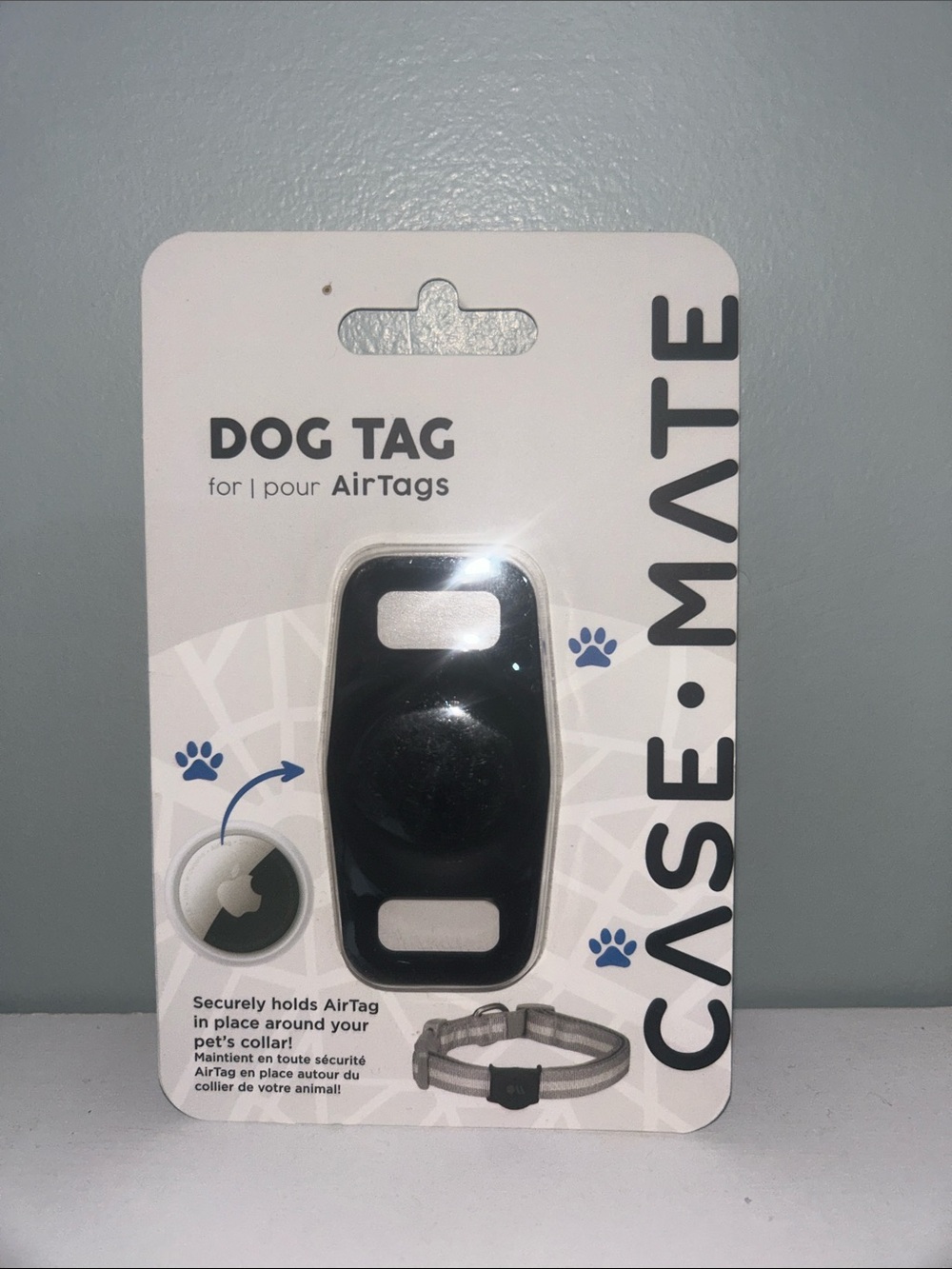 case-mate Black Silicone Dog Tag Holder for AirTag